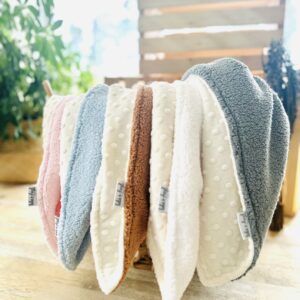 Couverture douce,chaude pour l'hiver en sherpa et minky par Bébé Ô Chaud - Fait au Québec..