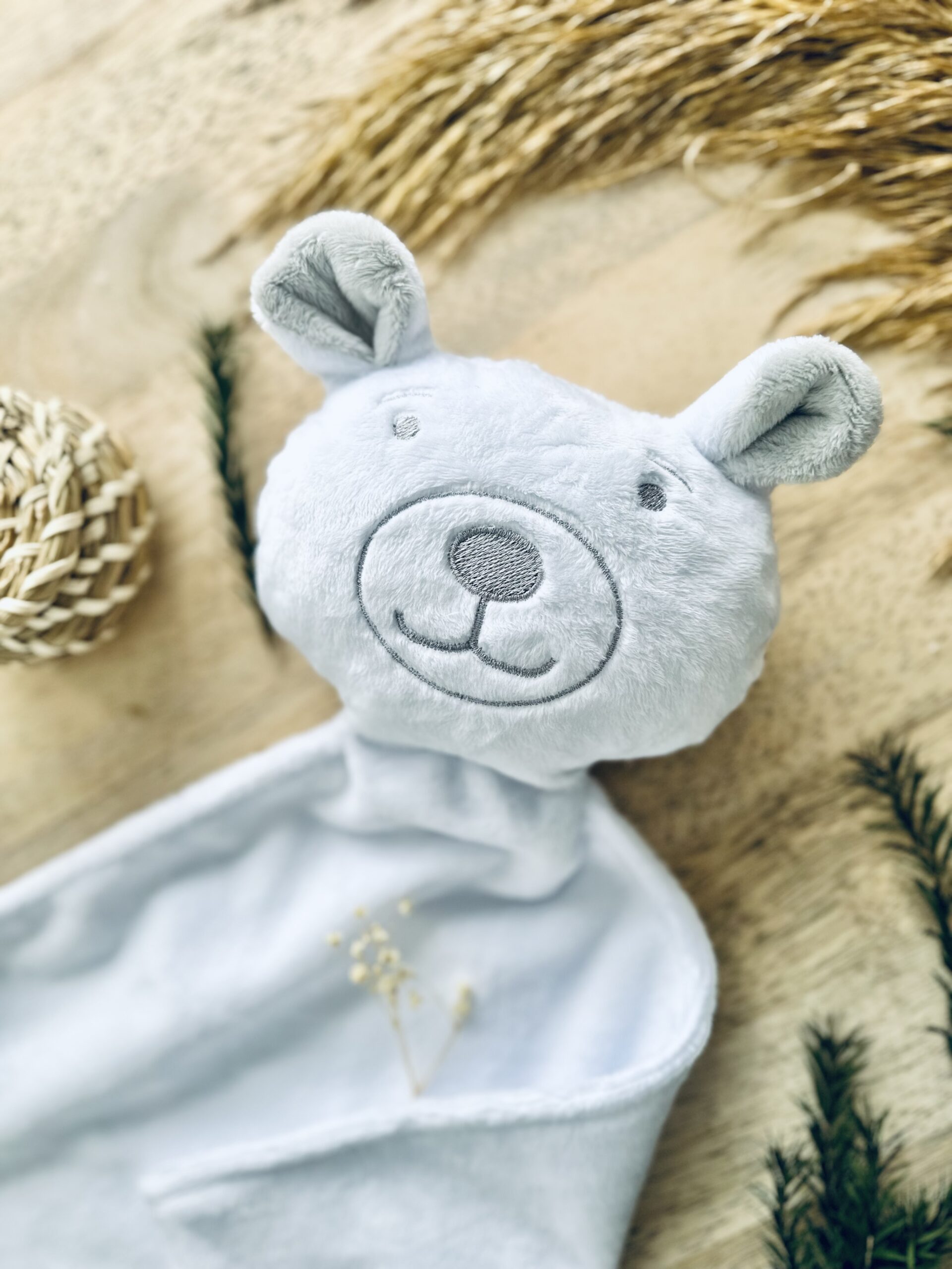 Toutou-doudou ours polaire