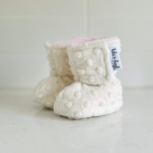 Pantoufles à velcro - Minky bulles ivoire intérieur en sherpa rose – Image 3